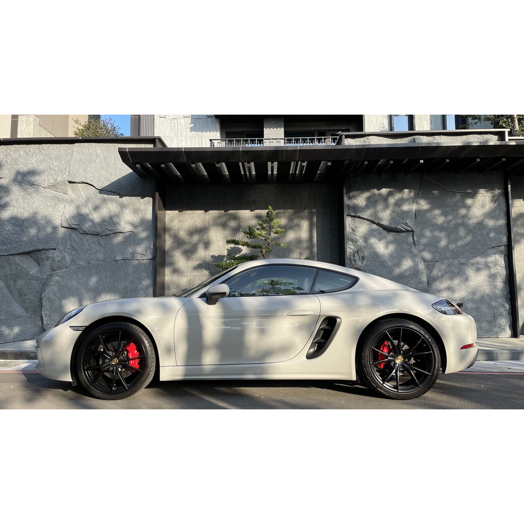 ✔︎ 正2018 #Porsche #718cayman