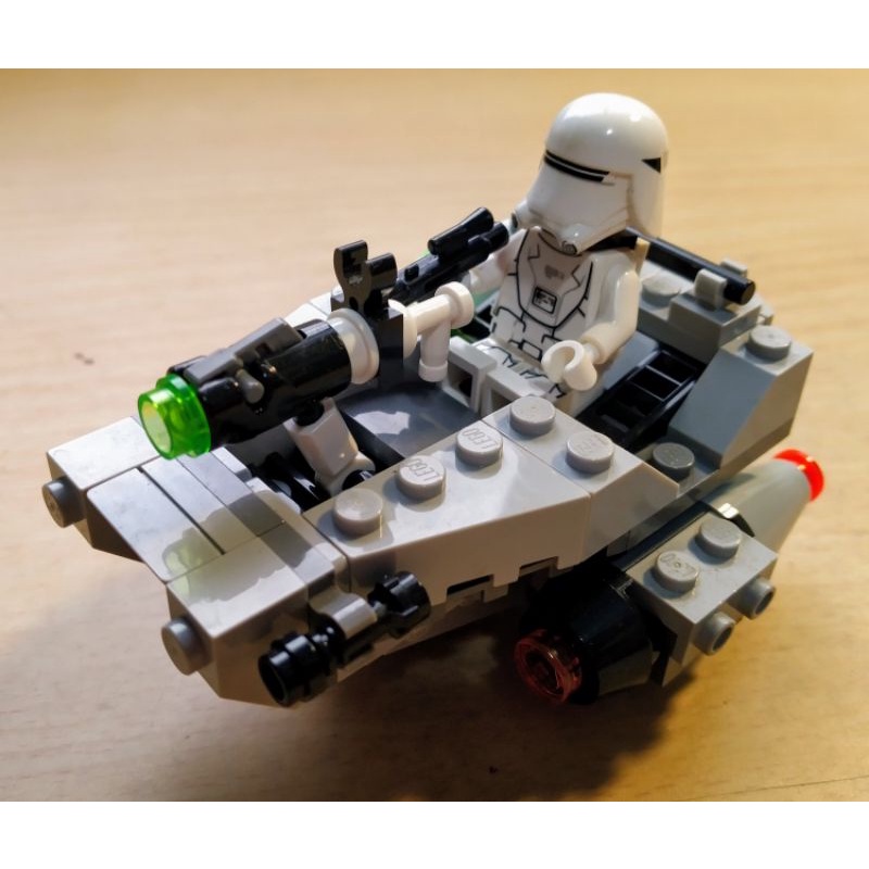 LEGO星際大戰75075-ATAT+75126-雪地快艇+75089 吉奧諾西斯騎兵
