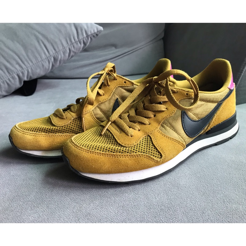 代售》Nike復古運動鞋 芥末黃色 US8