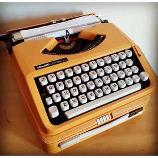 機械打字機推薦打字機義大利Olivetti Lettera 82復古機械英文黃色艺文禮物