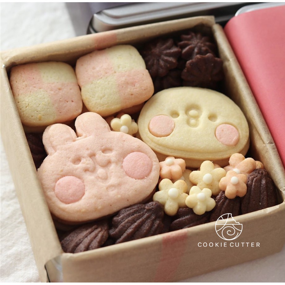 [贈食譜] 日本卡娜赫拉粉紅兔餅乾模具  鐵盒餅乾模具