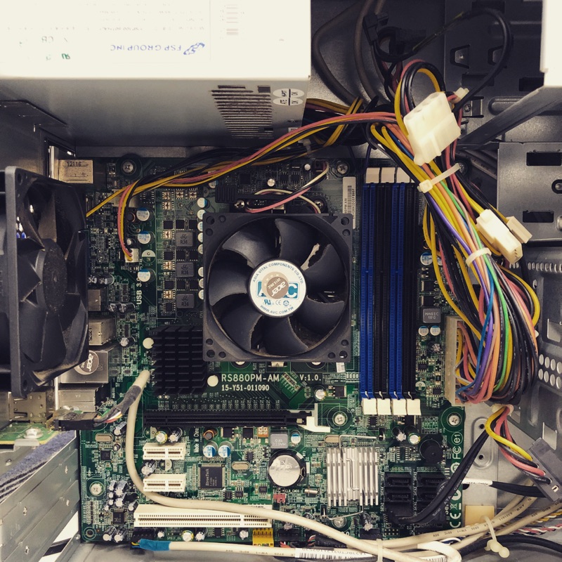 【二手商品】AMD FX-6100 六核心處理器 CPU 送機殼 主機板 電源供應器 W7序號