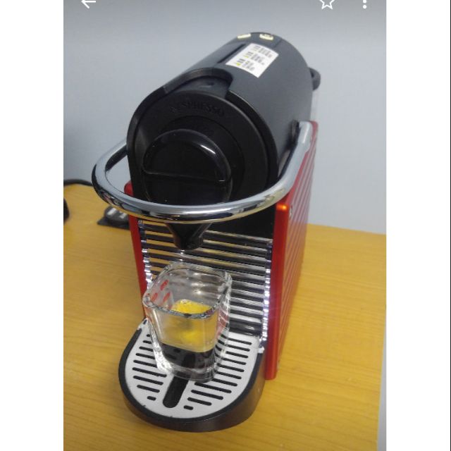 雀巢 Nespresso 膠囊咖啡機 Pixie 紅色(c60)已過保，無盒9成新不面交，送重覆使用膠囊