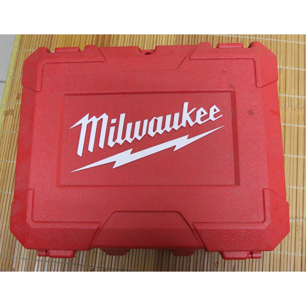 Milwaukee 米沃奇 美沃奇 M12BID-202C 手提工具箱