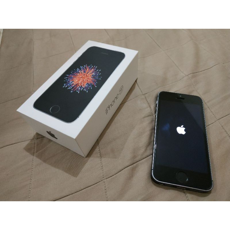 apple iphone se 32g 太空灰 黑色