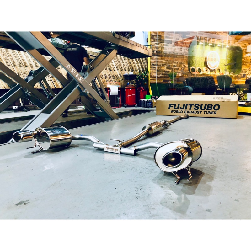 日本原裝進口藤壺中尾段排氣管 蝦皮購物