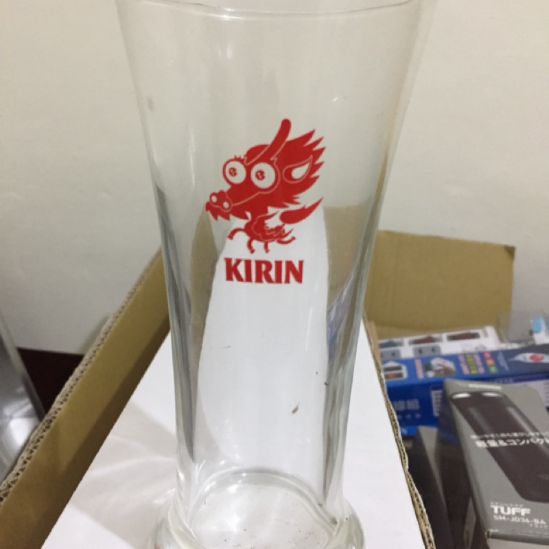 KIRIN 麒麟啤酒杯 (共4入) 每個40元 產品簡單可愛