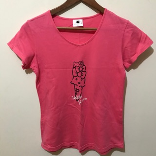 【i_Daphne】二手美衣 OB嚴選L號HK凱蒂貓圖案桃紅V領短袖T恤 (胸前不明顯白點點)前短後長有腰身 現貨