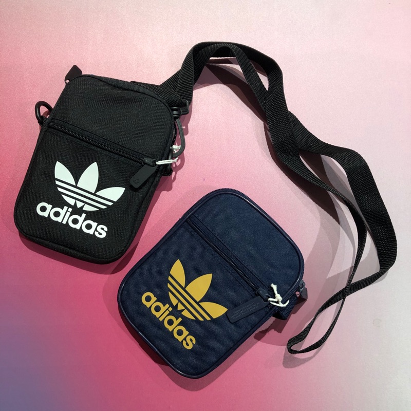 「Blues.select」現貨Adidas Originals 側背包 腰包 男女 手機包EI7411 DV2408