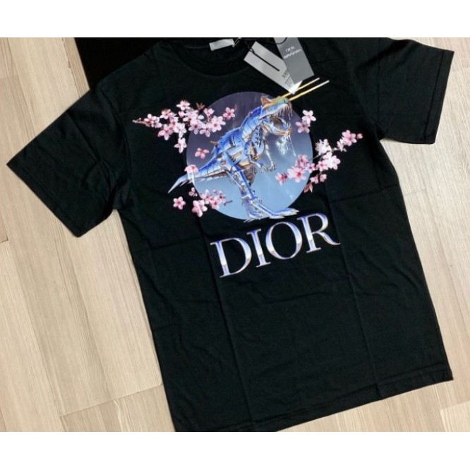 正品dior X 空山基櫻花暴龍聯名款短tee 現貨 蝦皮購物
