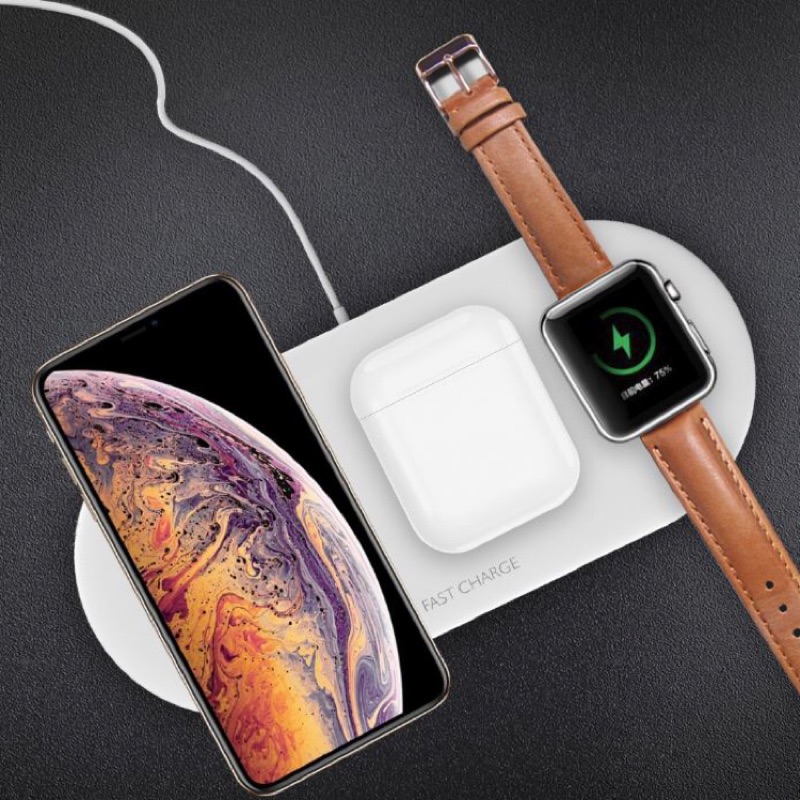 《LEO小舖》三合一無線充電板 可充兩隻無線充電裝置與一個智慧型手錶