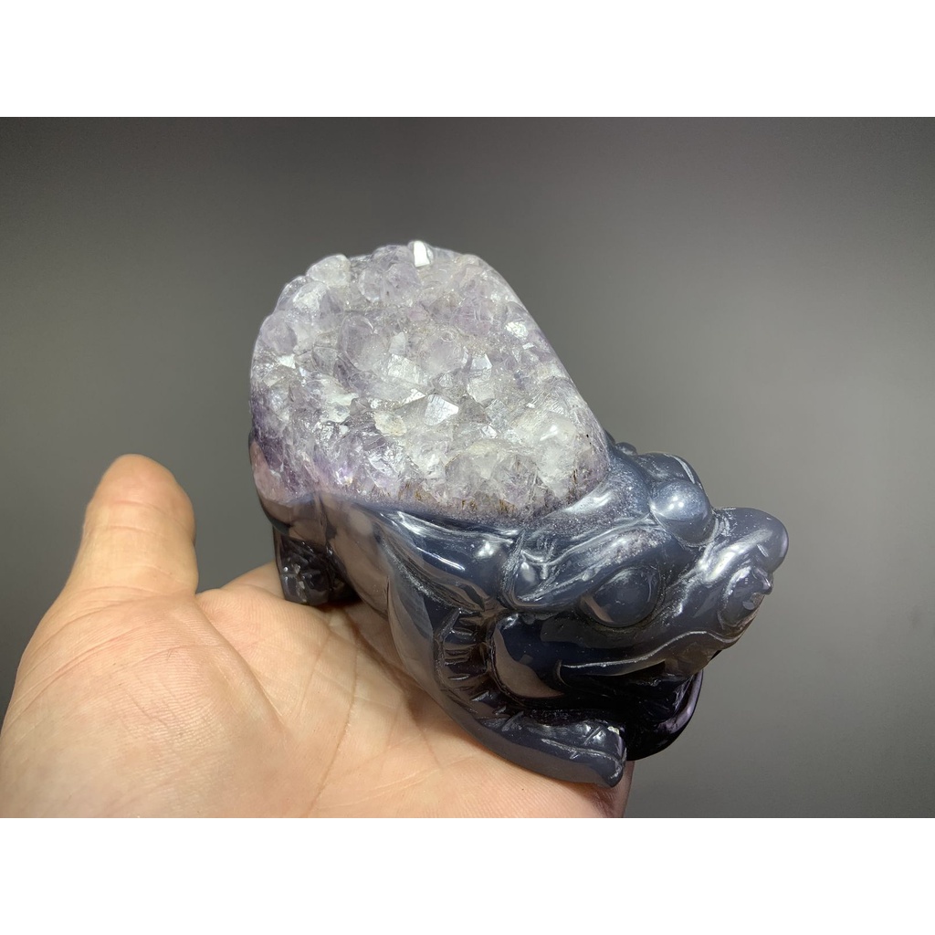 精選烏拉圭水晶【如意紫水晶貔貅】貔貅 豼貅 皮丘 皮休 貔休 手把件 招財小擺件 紫水晶雕件【L36】