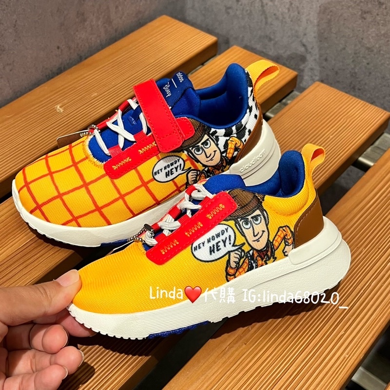 Linda❤️代購 Adidas RACER TR21 Woody 胡迪 運動鞋 小童 GY4450 中童 GY4451