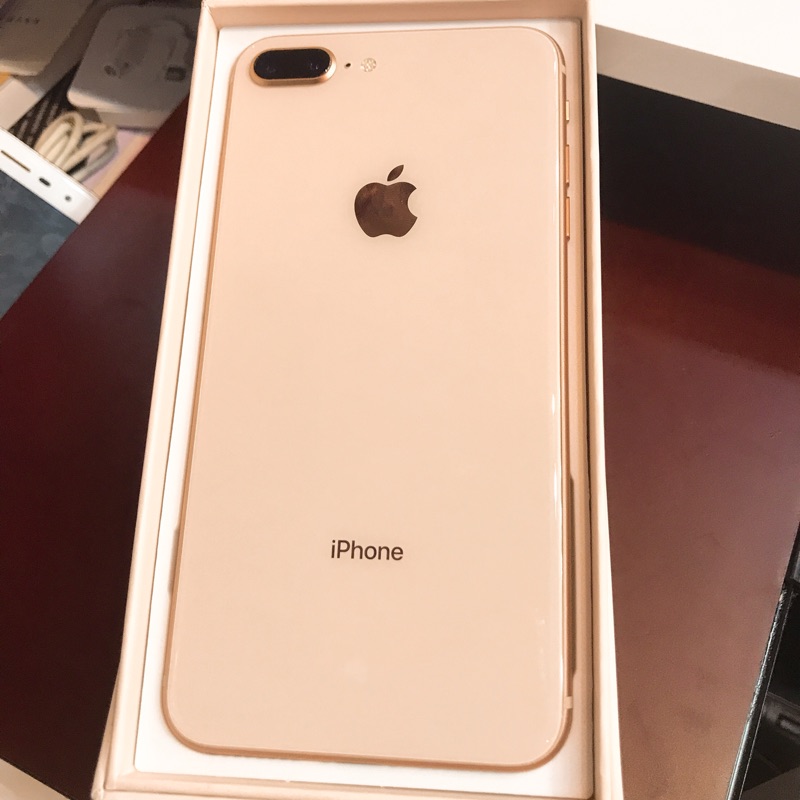 iPhone 8plus 64gb 金色