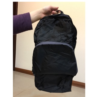 全新 輕巧收納揹包/登山/旅行揹包 黑色