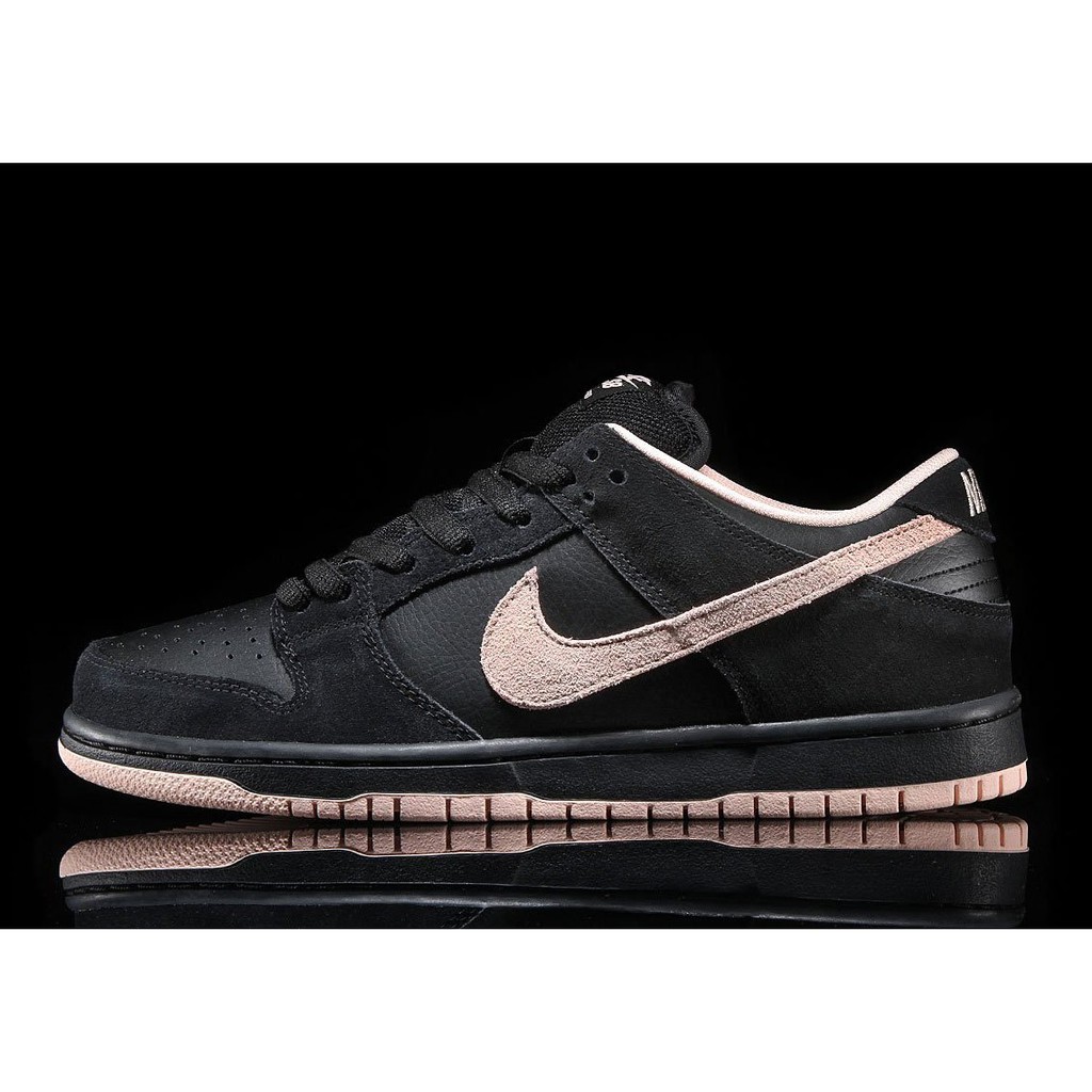 nike dunk coral