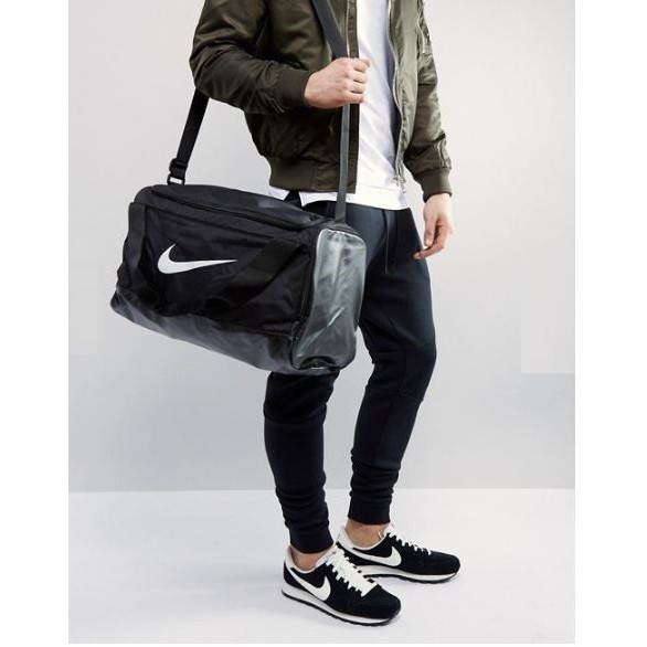 nike brasilia holdall small