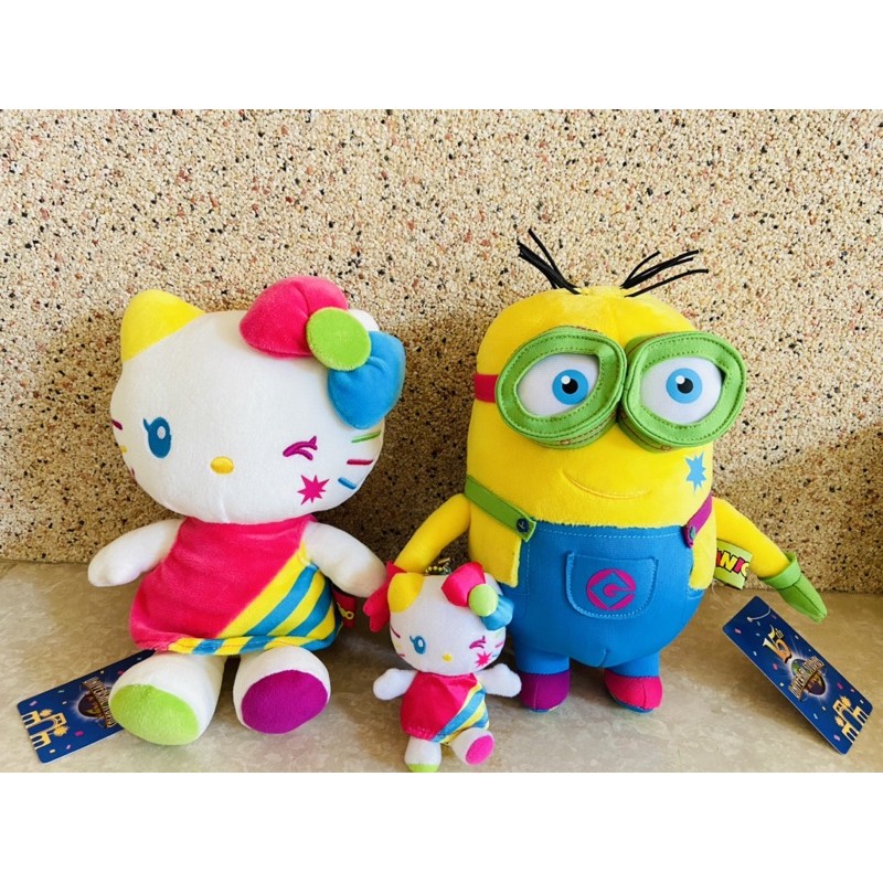 💜L&amp;W🧡 日本 環球影城 15週年限定 小小兵、Hello Kitty 娃娃 &amp; Hello Kitty 吊飾娃娃