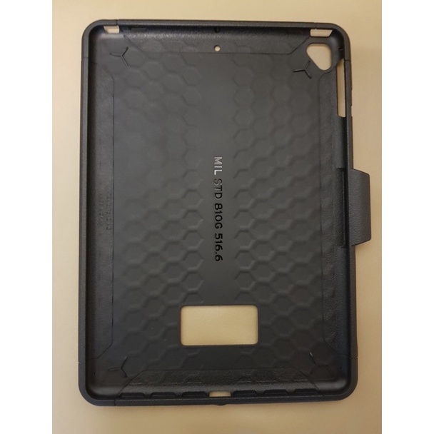 二手UAG Scout Series iPad 9.7吋 (5th &amp; 6th Gen)
