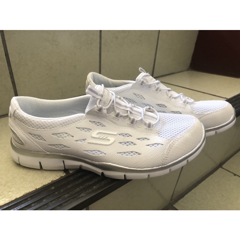 Skechers air cooled 女鞋