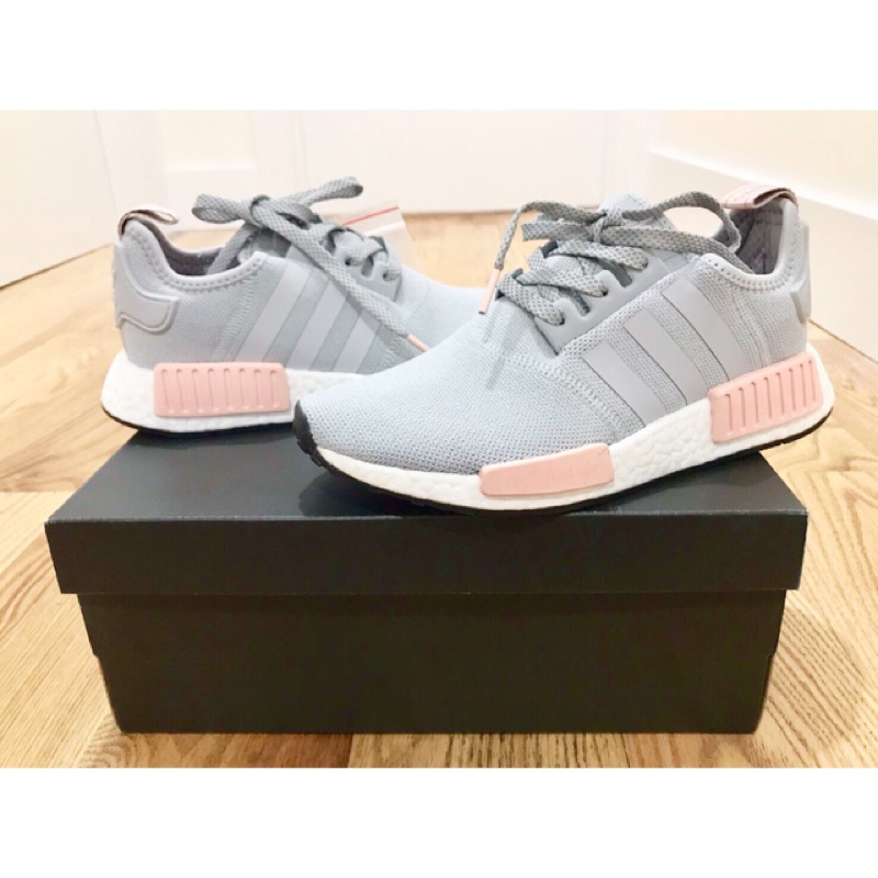 ADIDAS NMD_R1 淺灰粉紅 女鞋 慢跑鞋