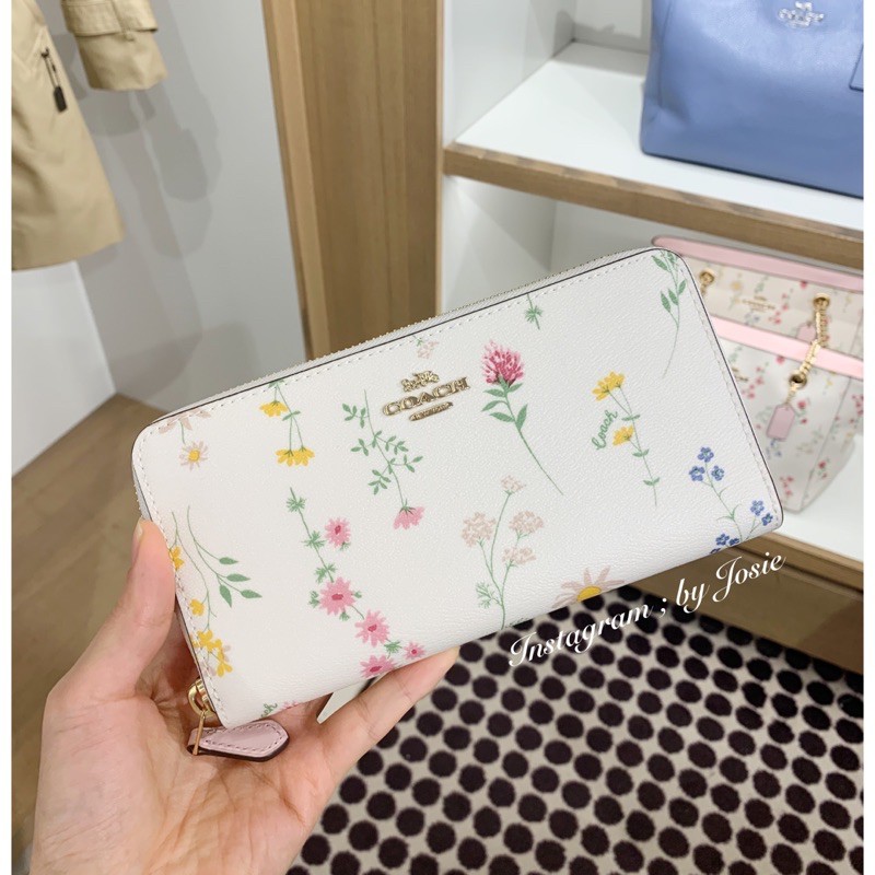 美國正品 Coach 春夏新色花卉防刮皮革拉鍊長夾 蝦皮購物