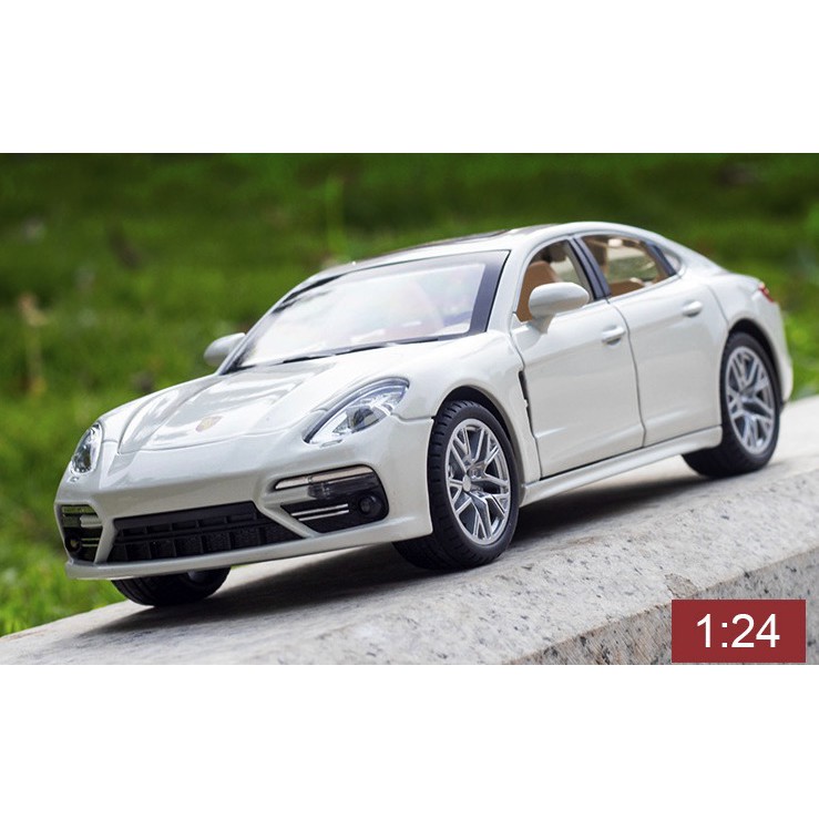 「車苑模型」車致 1:24 PORSCHE 保時捷 PANAMERA 帕拉梅拉 聲光 迴力 開門