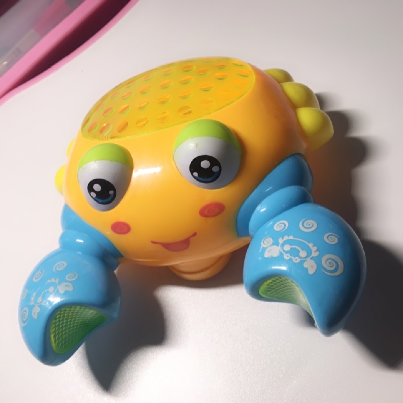螃蟹投影機 兒童玩具投影機 ‼️自動感應轉動燈光音效 二手