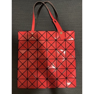 ISSEY MIYAKE 三宅一生BAOBAO方格6X6桃紅色肩背包（再降價）