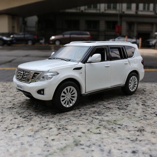 「車苑模型」JKM Nissan Patrol SUV 迴力聲光 模型車