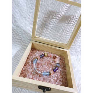 #水晶消磁盒 #五行水晶#白水晶 #粉水晶#紫水晶#水晶碎石 #淨化消磁盒#天然水晶#禮物 #開運#招財#木盒#碎水晶
