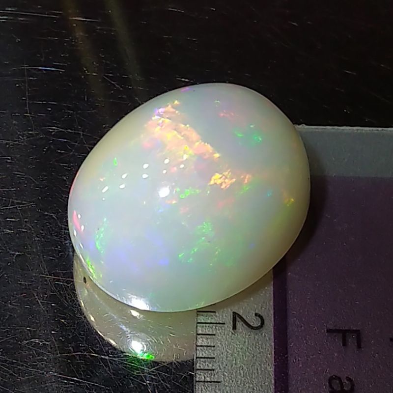 天然無處理大克拉虹彩蛋白石Opal 橢圓形蛋面裸石19.05克拉