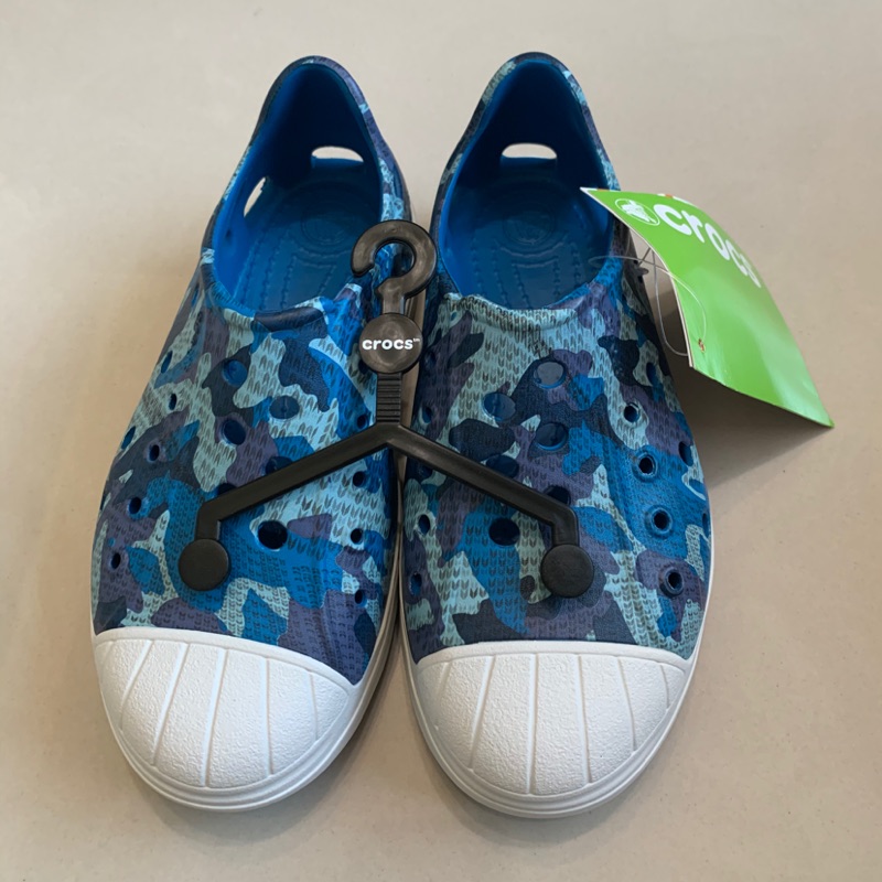 crocs 兒童藍迷彩防水鞋