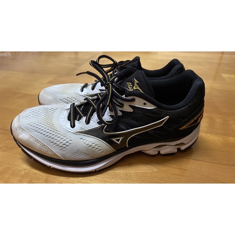 【二手】Mizuno wave Rider 20 2E 慢跑鞋 白/黑