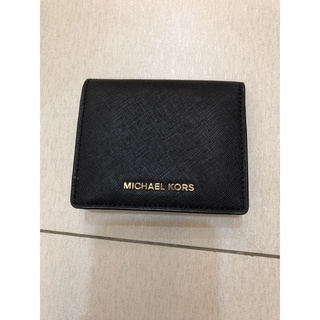 二手。Michael kors 短夾（摺痕處有裂痕）