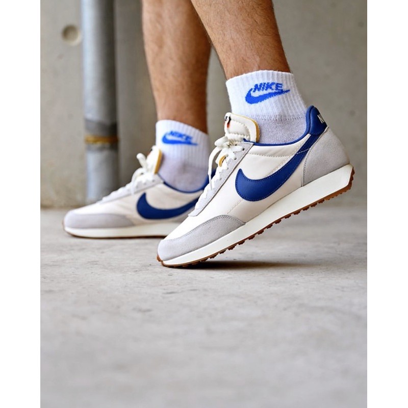 nike air tailwind navy
