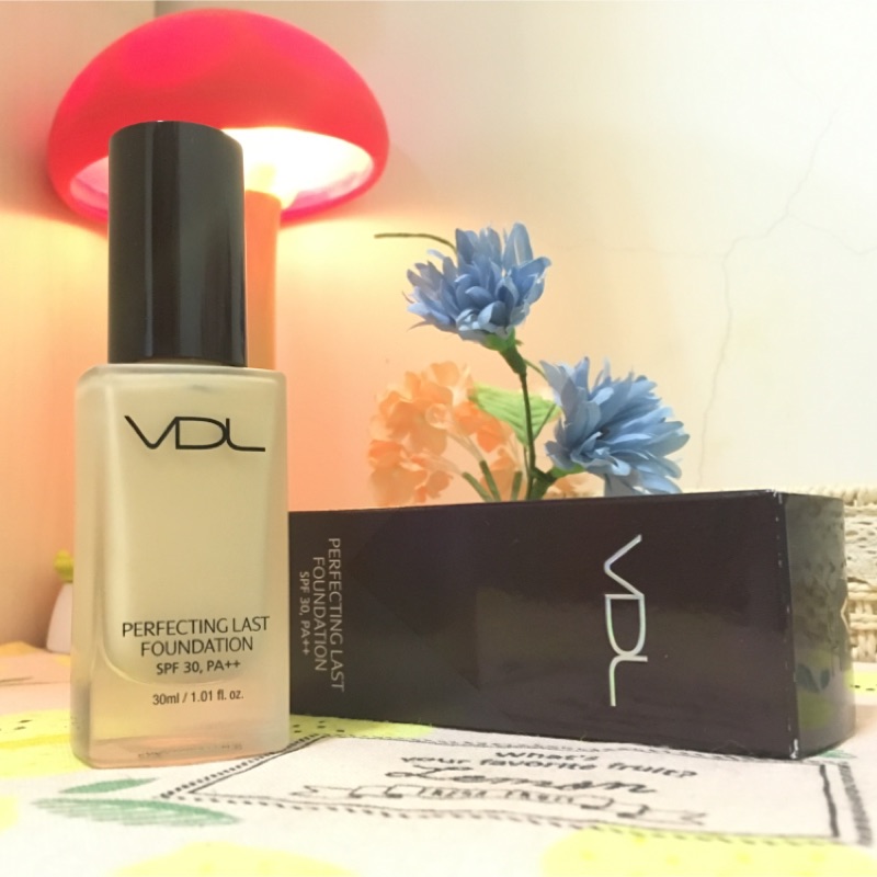 VDL完美持久粉底液V02 Perfecting Last Foundation