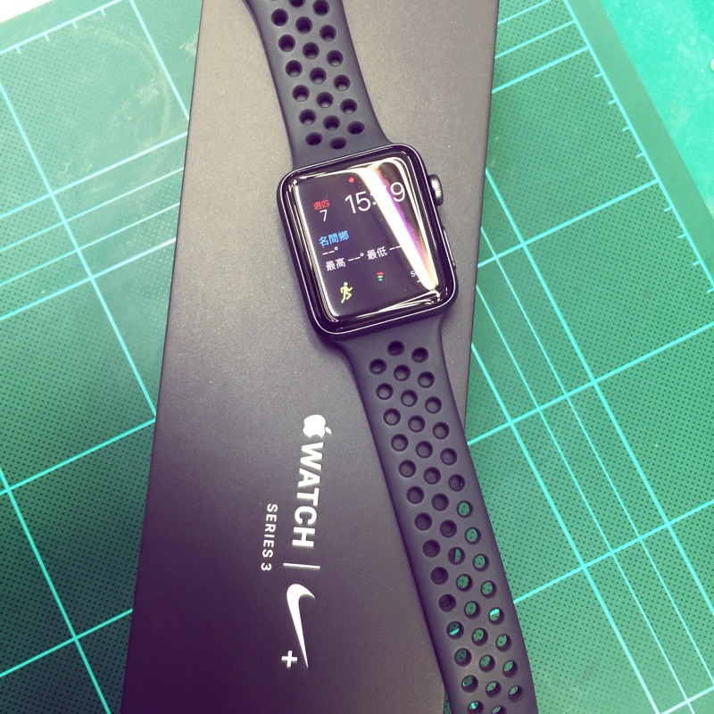 apple watch nike  42mm series 3