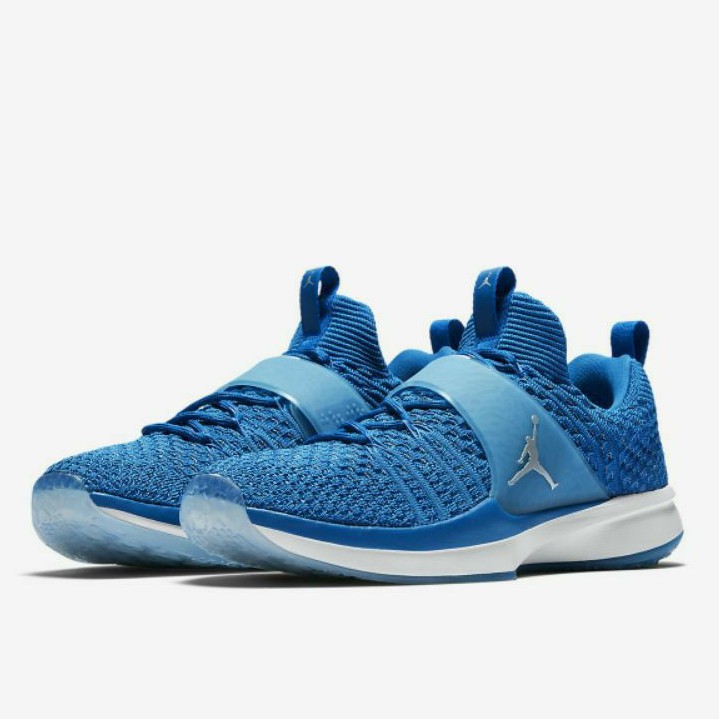 nike jordan trainer 2 flyknit