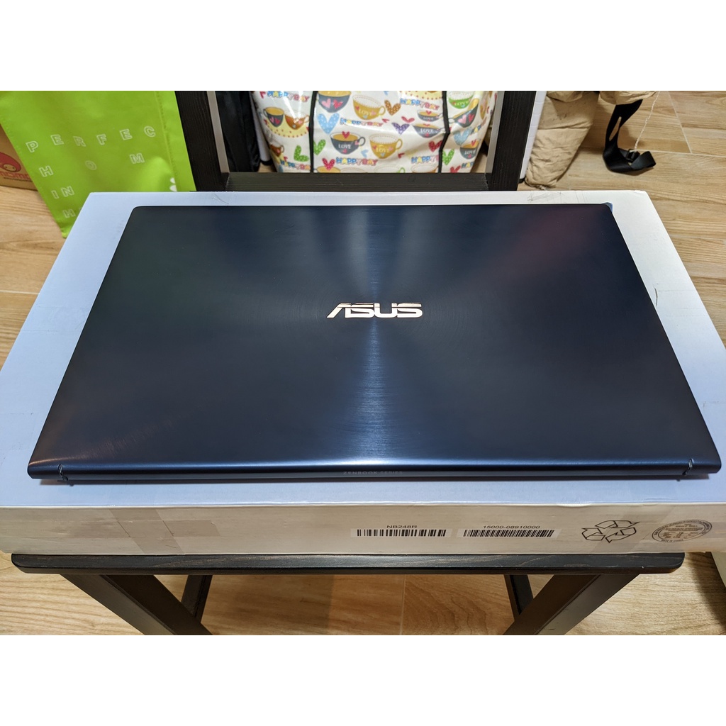 ASUS ZenBook 15 UX533FD 15吋 1.59kg極輕薄 GTX1050Max-Q (華碩超極本
