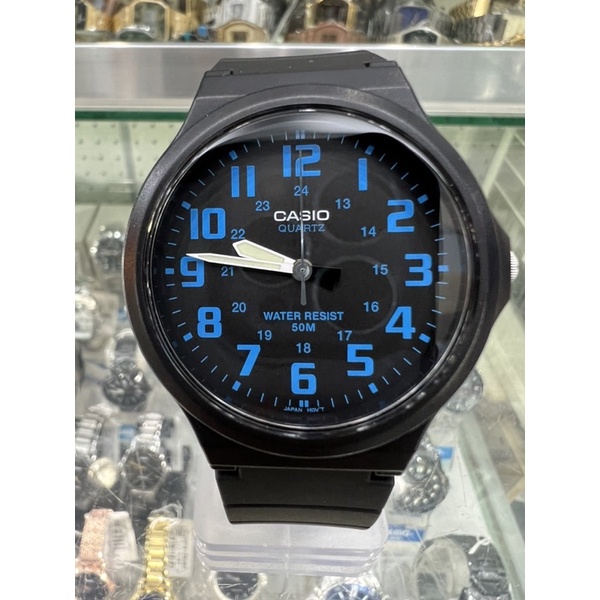 【金台鐘錶】CASIO卡西歐 (考試專用)(學生 當兵 必備) (黑面藍數字) 43mm大錶面 MW-240-2B