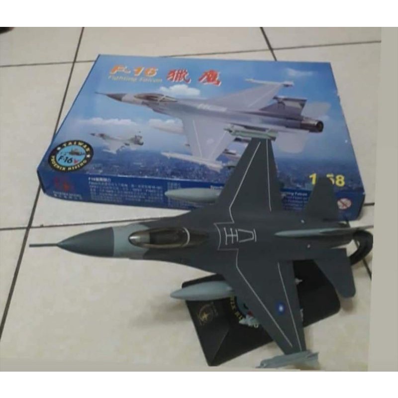 F16V戰鬥飛機模型