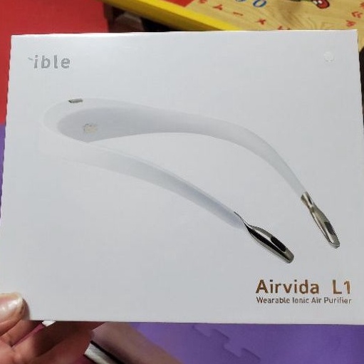 ible Airvida L1 時尚頸掛式負離子清淨機 (尊爵白) (隨身空氣清淨機)