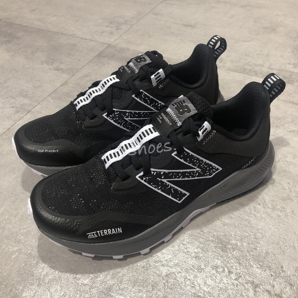 現貨 iShoes正品 New Balance 女鞋 寬楦 黑 白 耐磨 越野 登山 運動 慢跑鞋 WTNTRLB4 D