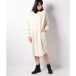 日本專櫃品牌Te chichi TERRASSE簡約風格素面大學T洋裝長版洋裝休閒洋裝運動洋裝米白色衛衣裙衛衣洋裝連身