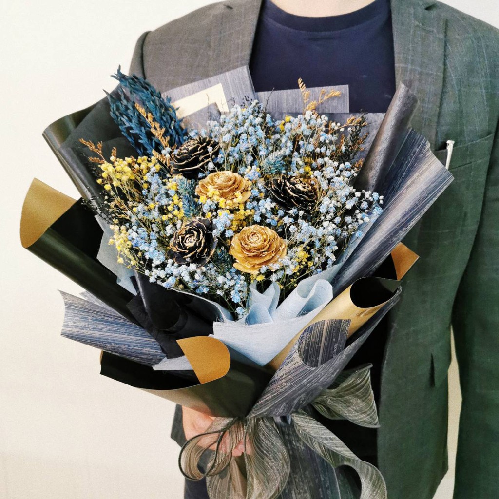 限量版現貨 藍金色系 情人節禮物情人節花束母親節花束母親節禮物畢業花束畢業禮物乾燥花束客製化花束生日禮物 蝦皮購物