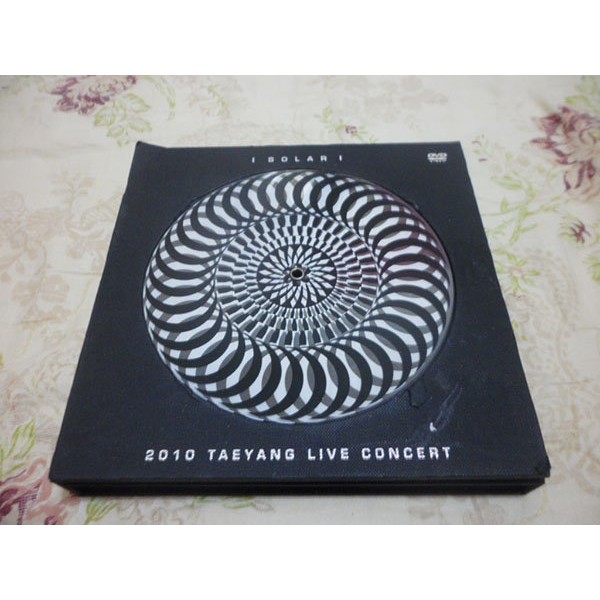 太陽TAEYANG /2010 SOLAR 演唱會//2DVD+1CD+80頁豪華寫真集