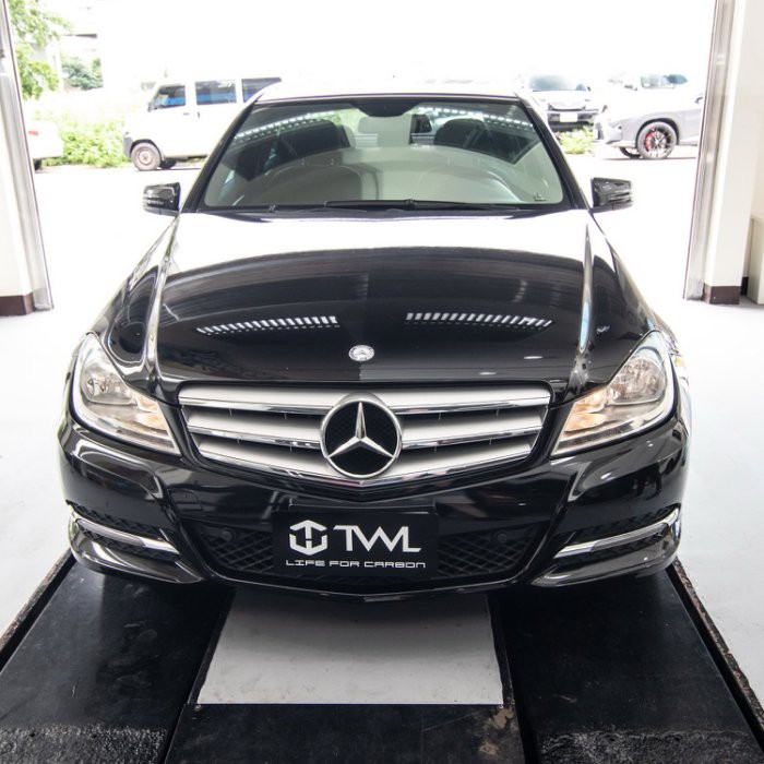 台灣之光 全新 BENZ 賓士 W204 C300 跑車式 Avantgarde 銀色水箱罩 不附大星