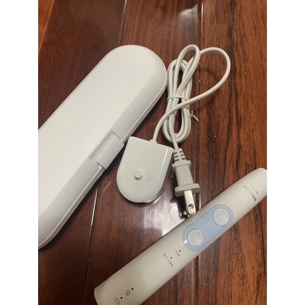 Philips 電動牙刷 二手 HX682P