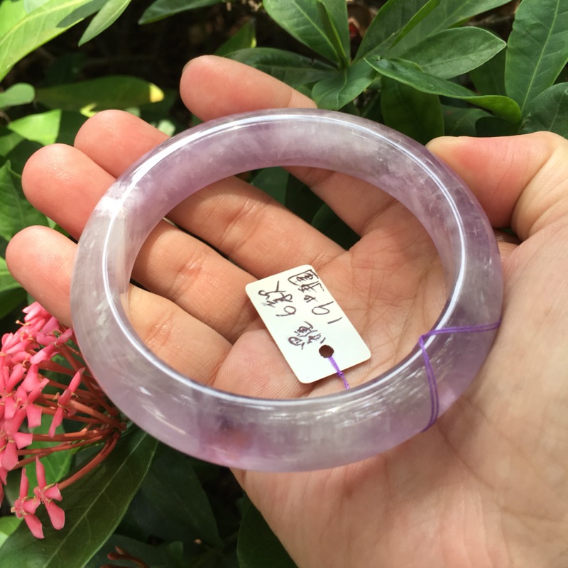 天然紫水晶手鐲～ 窄版～ 《羅6款》～手圍19號，內徑59mm寬13厚9mm~淡雅薰衣草色、紫水晶手鏈、紫水晶手環、紫晶